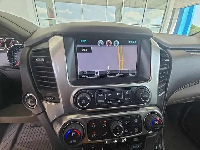 Used 2015 WHITE DIAMOND TRICOAT Chevrolet LT image 18