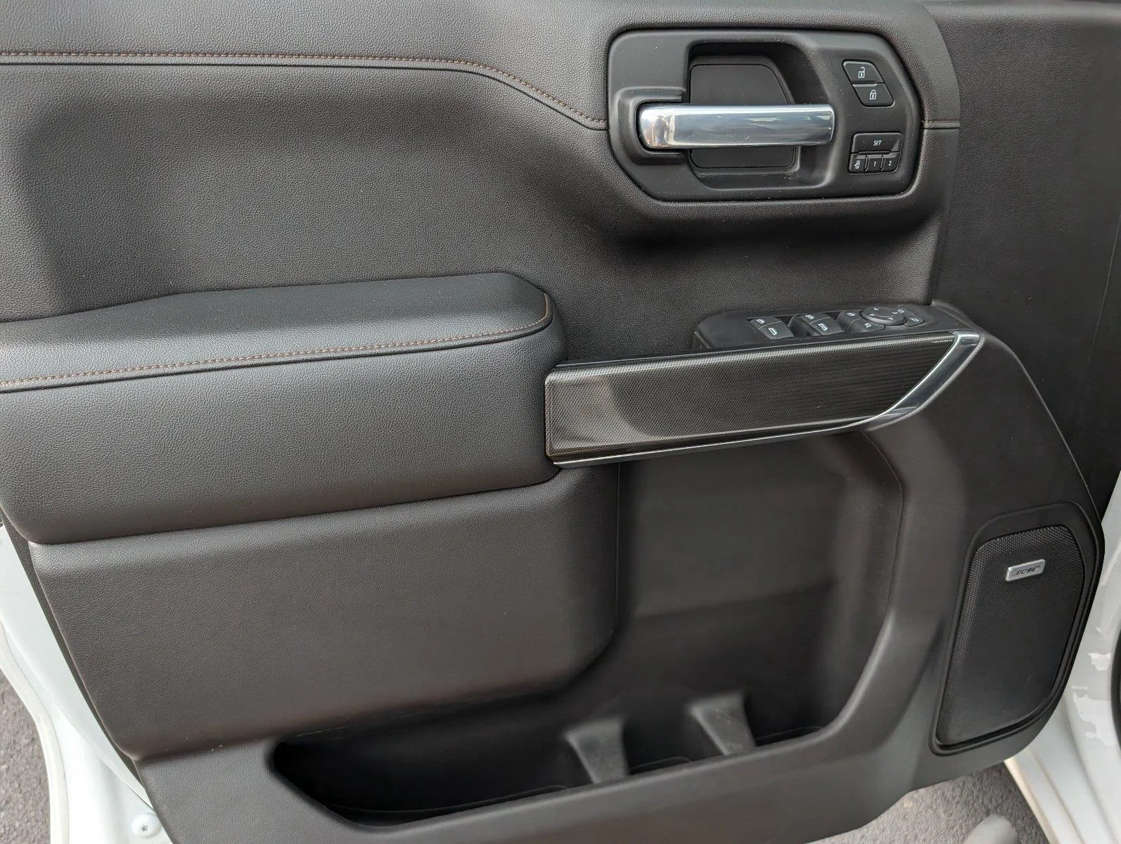 Used 2020 SUMMIT WHITE GMC AT4 image 15