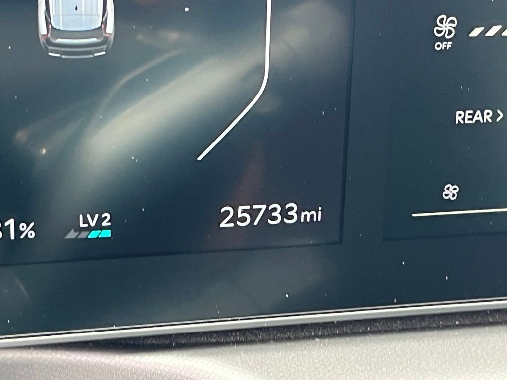 Used 2024 Black Kia Light Long Range image 18