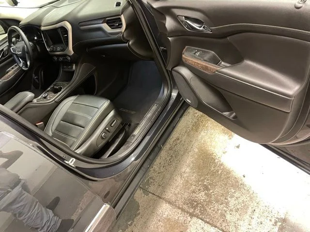 Used 2023 Green GMC Denali image 20