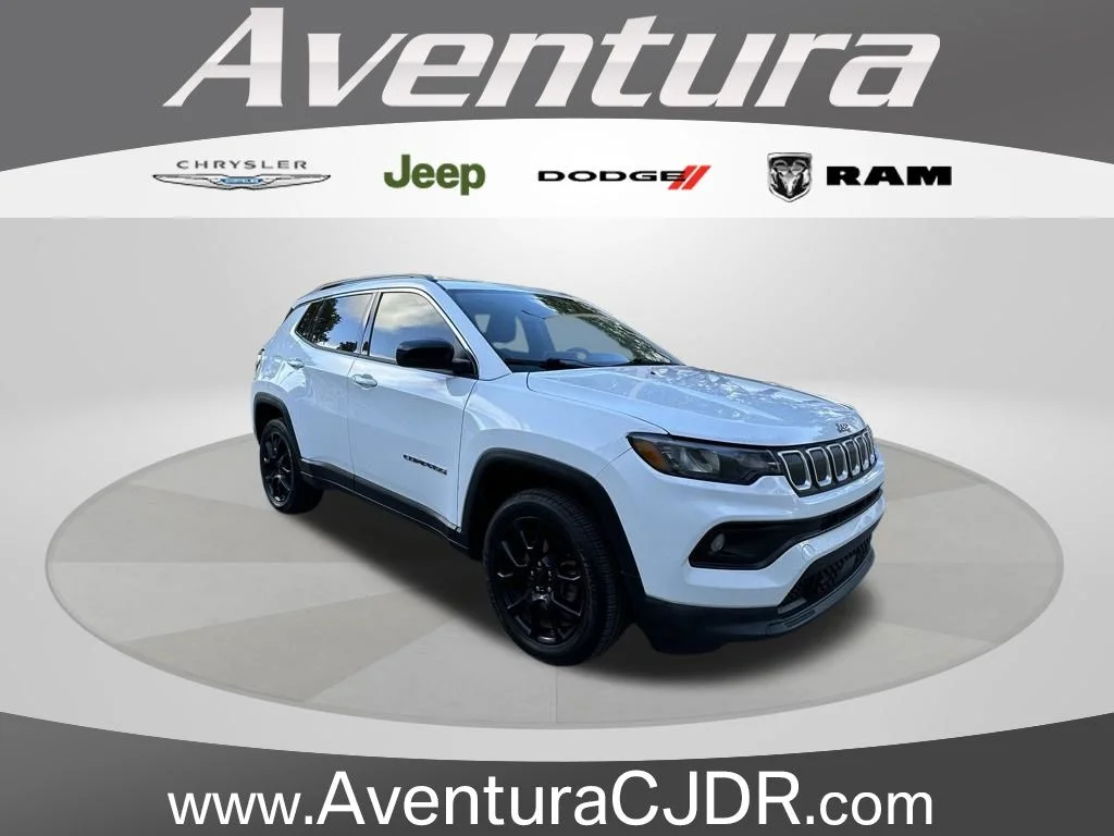 2022 Jeep Compass Latitude Lux 4X4's photo