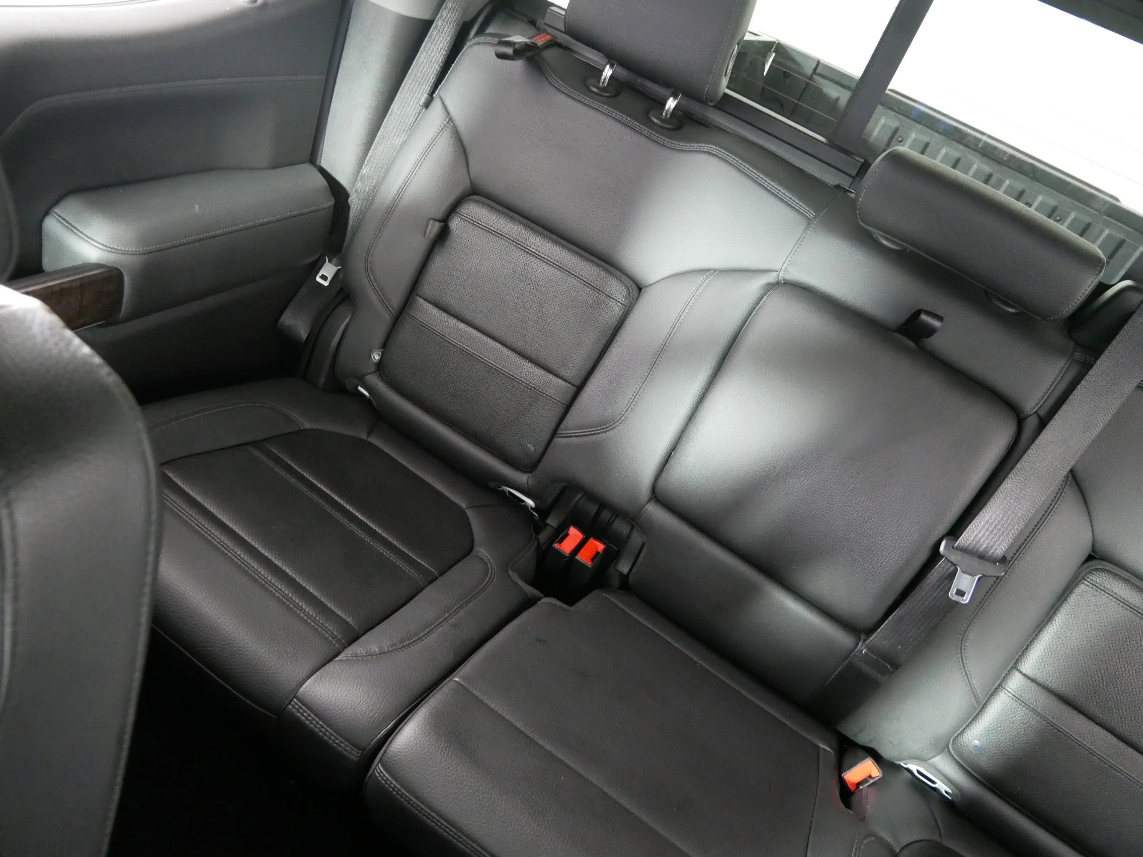 Used 2020 White Frost Tricoat GMC Denali image 12