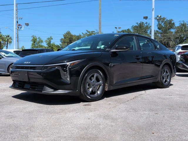 Used 2025 Black Kia LXS image 1