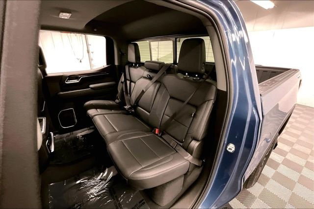Used 2024 Downpour Metallic GMC Elevation image 25