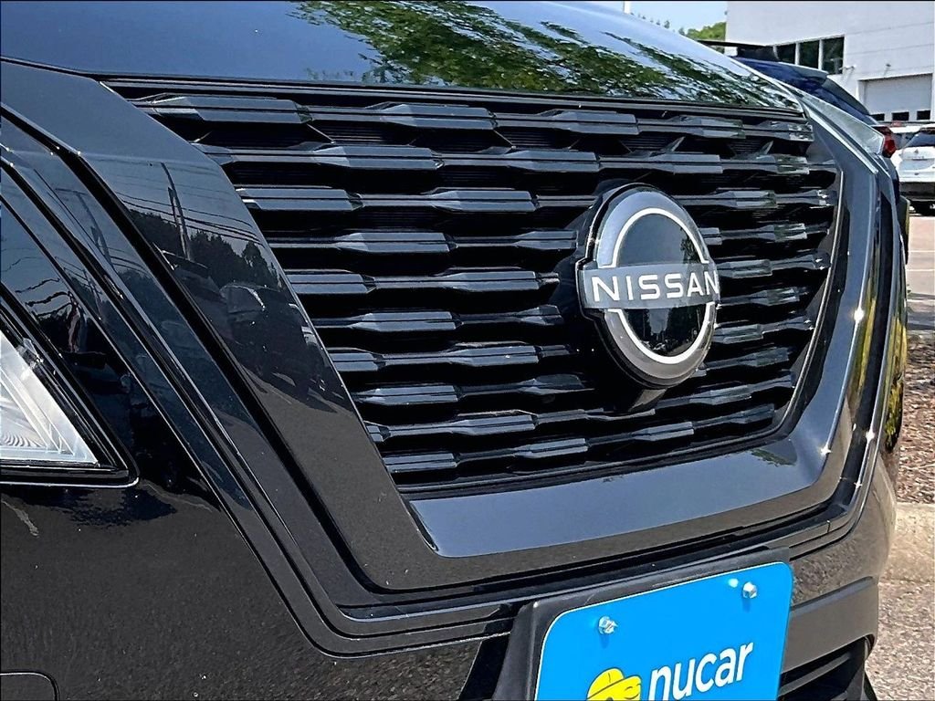 Used 2023 Black Nissan SV image 31