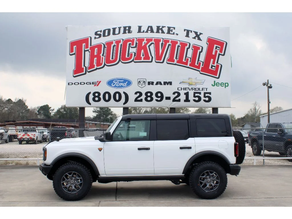 2025 Ford Bronco Badlands 4x4's photo