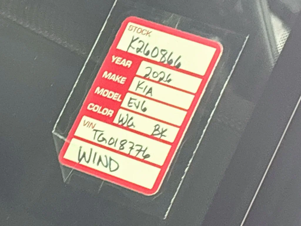 New 2026 Wolf Gray Kia WIND image 25