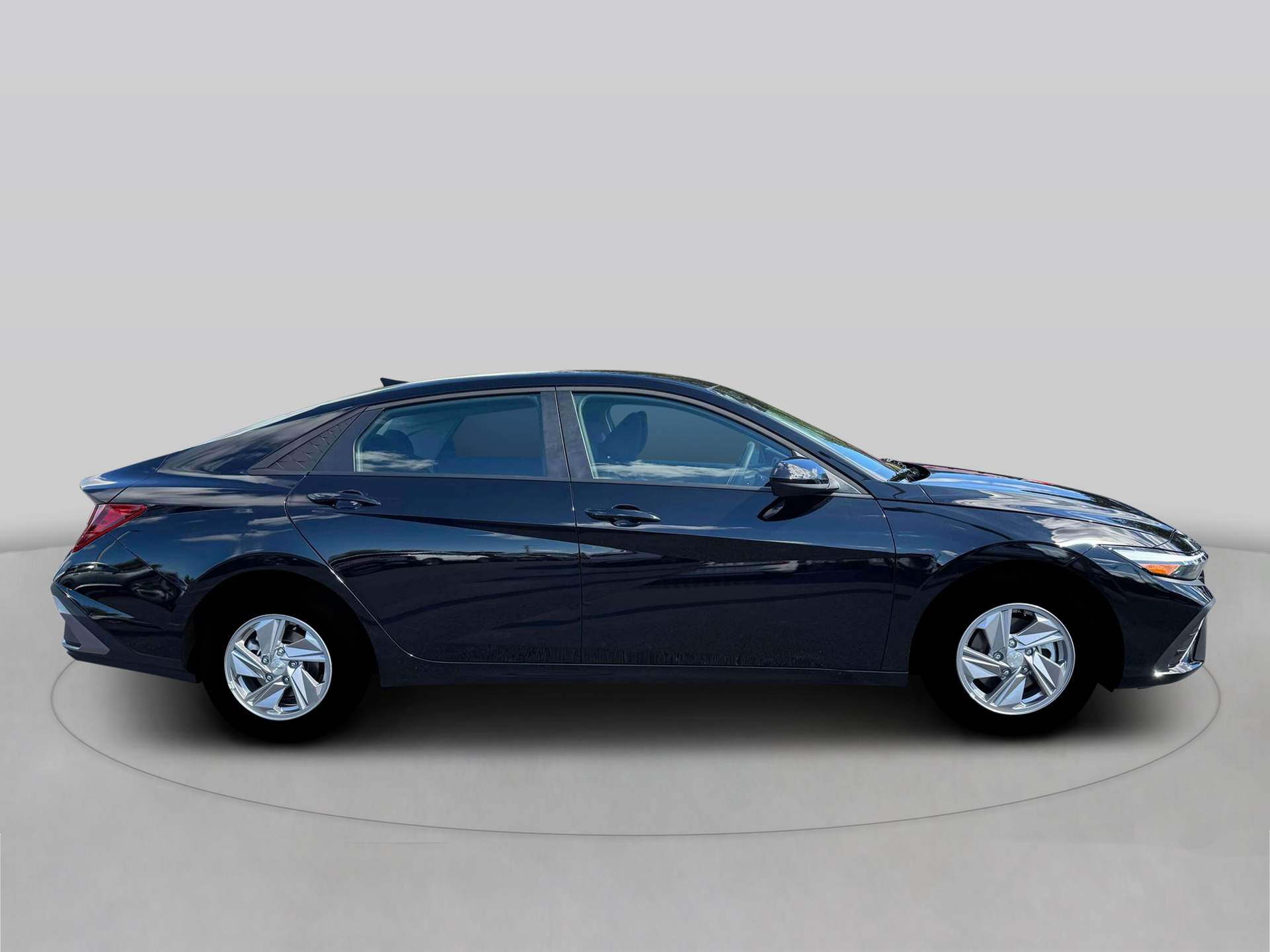New 2026 Black Hyundai SE image 9
