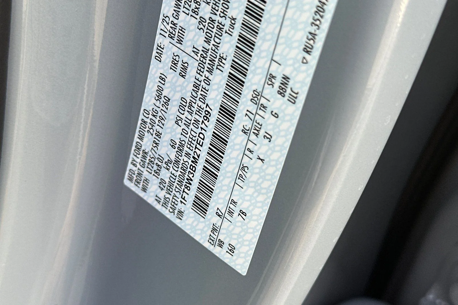 New 2026 Glacier Gray Metallic Tri-Coat Ford F-350® Platinum® image 27