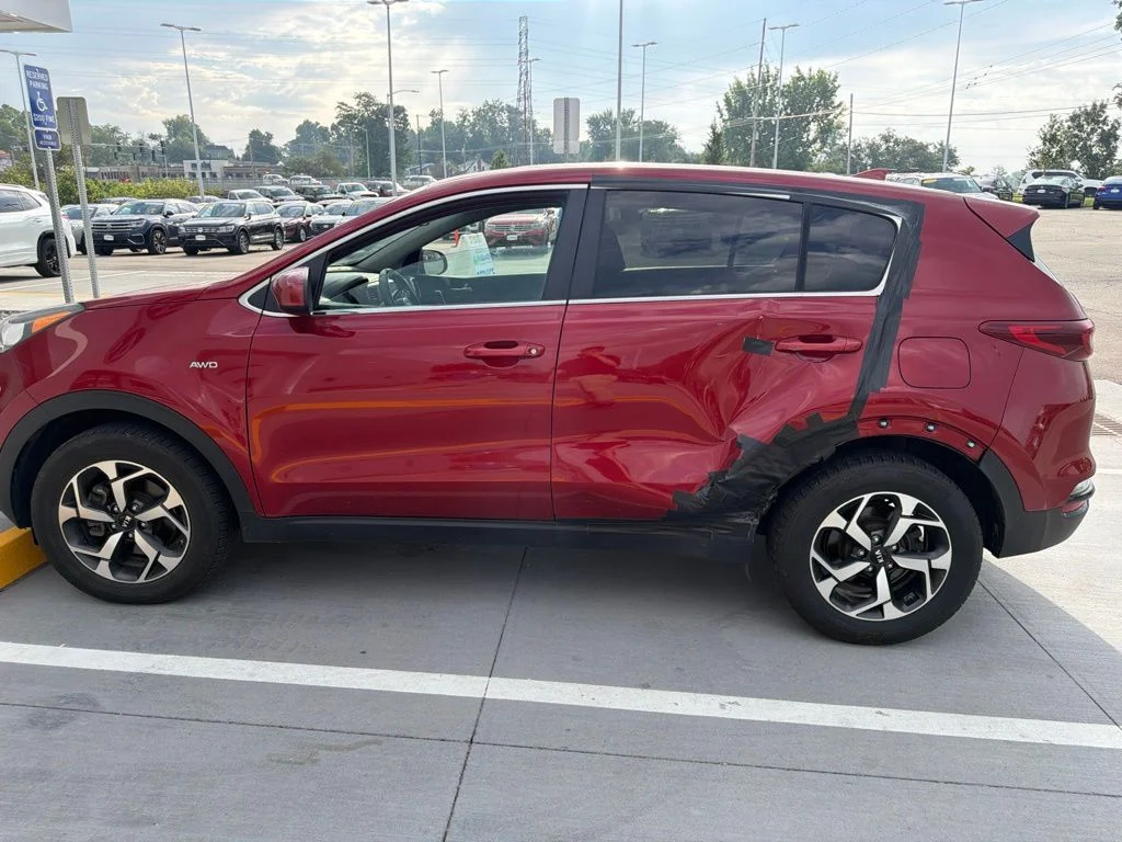 Used 2022 Red Kia LX image 8