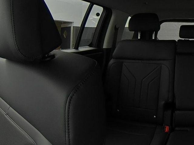 New 2027 Black Hyundai SEL AWD image 40