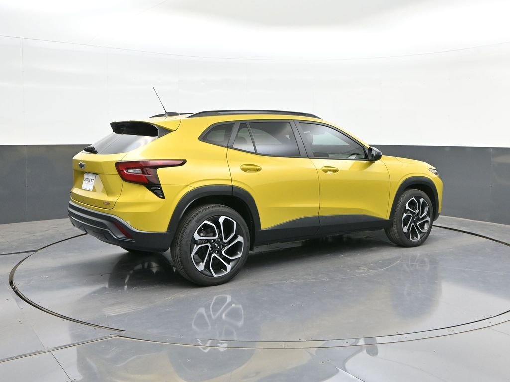 Used 2024 Yellow Chevrolet 2RS image 15