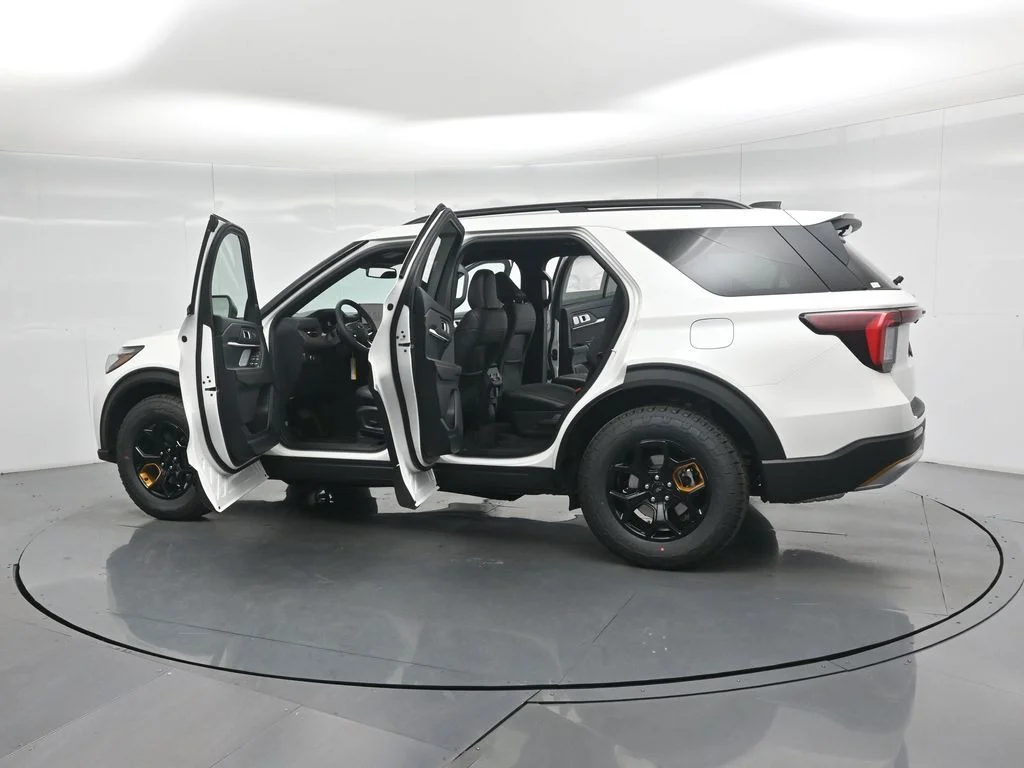 2026 Ford Explorer Tremor - Photo 31