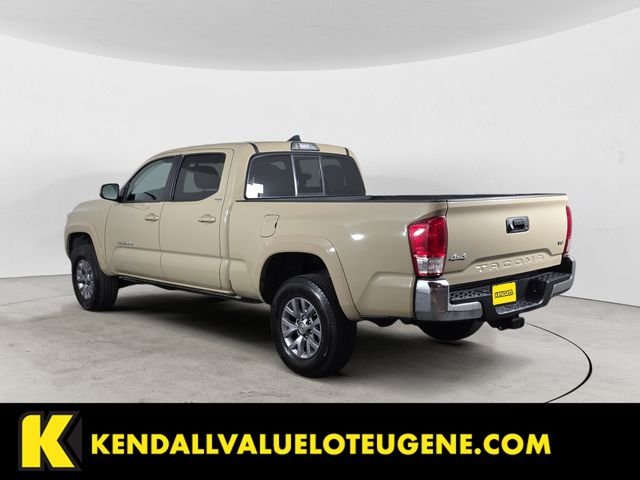 Used 2017  Toyota SR5 image 7