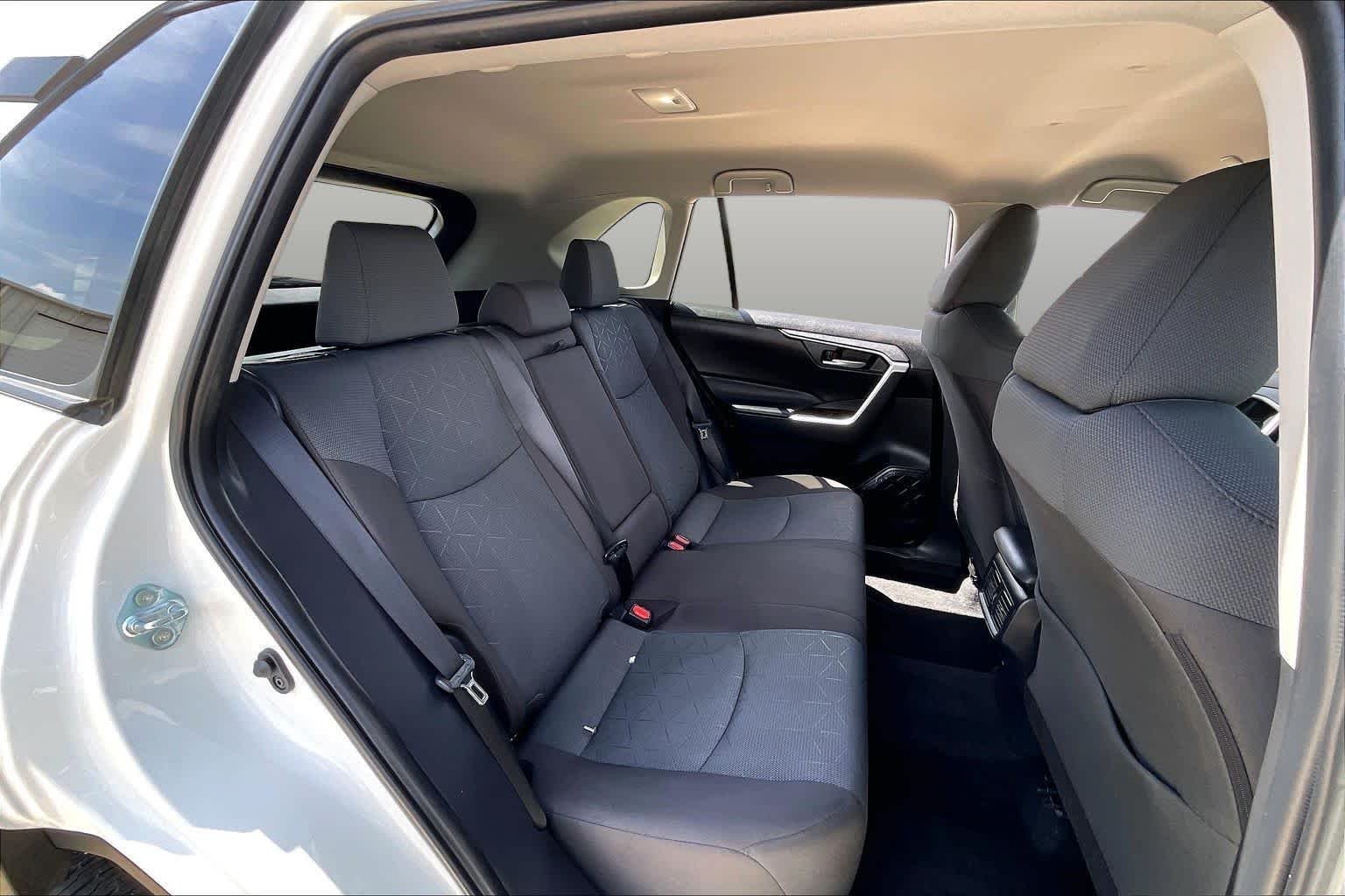 Used 2025 Ice Cap Toyota XLE image 20
