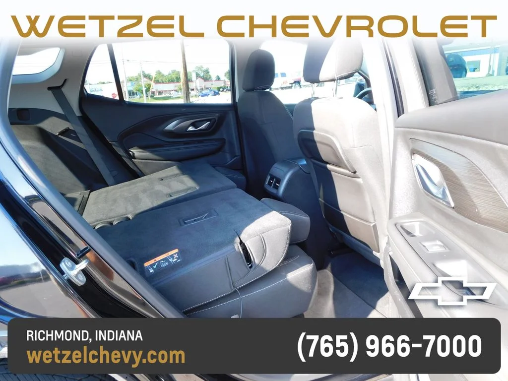 Used 2022 Black GMC SLE image 24