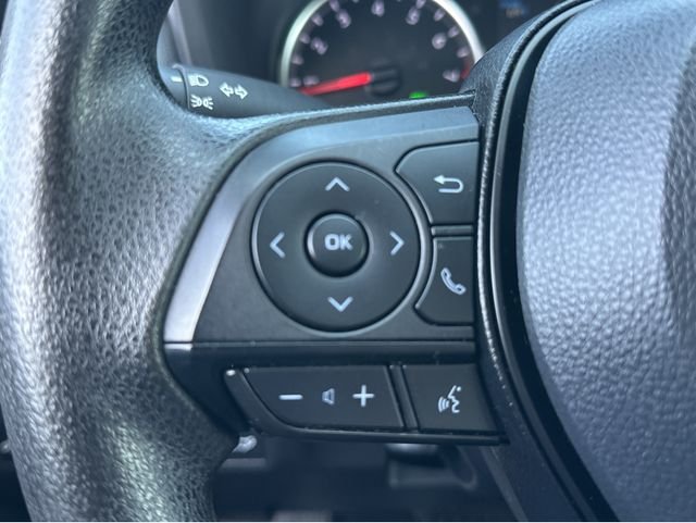 Used 2022 Silver Toyota XLE image 34