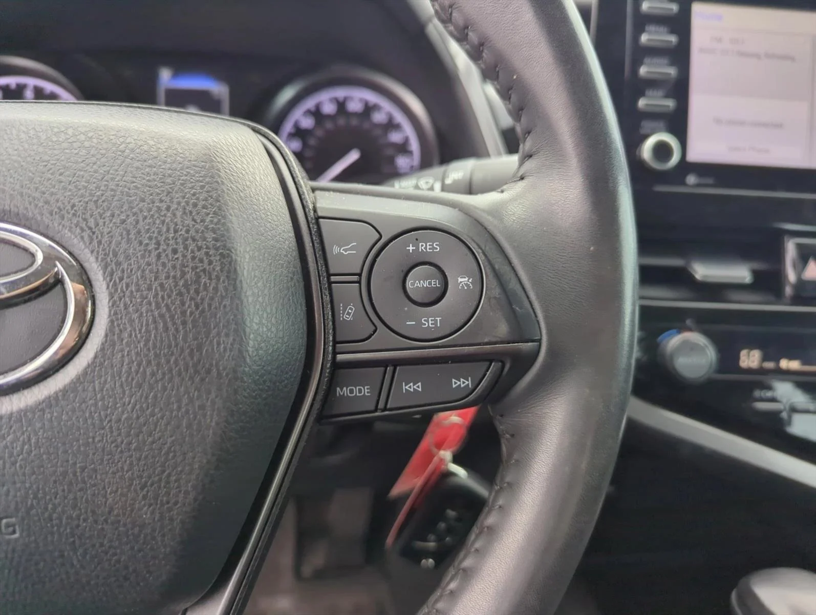 Used 2023 Celestial Silver Metallic Toyota SE image 15