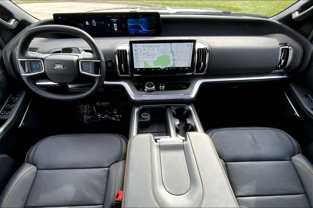 New 2026 Agate Black Metallic Ford Tremor image 5