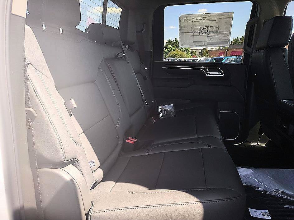 New 2026 Summit White Chevrolet LT image 29