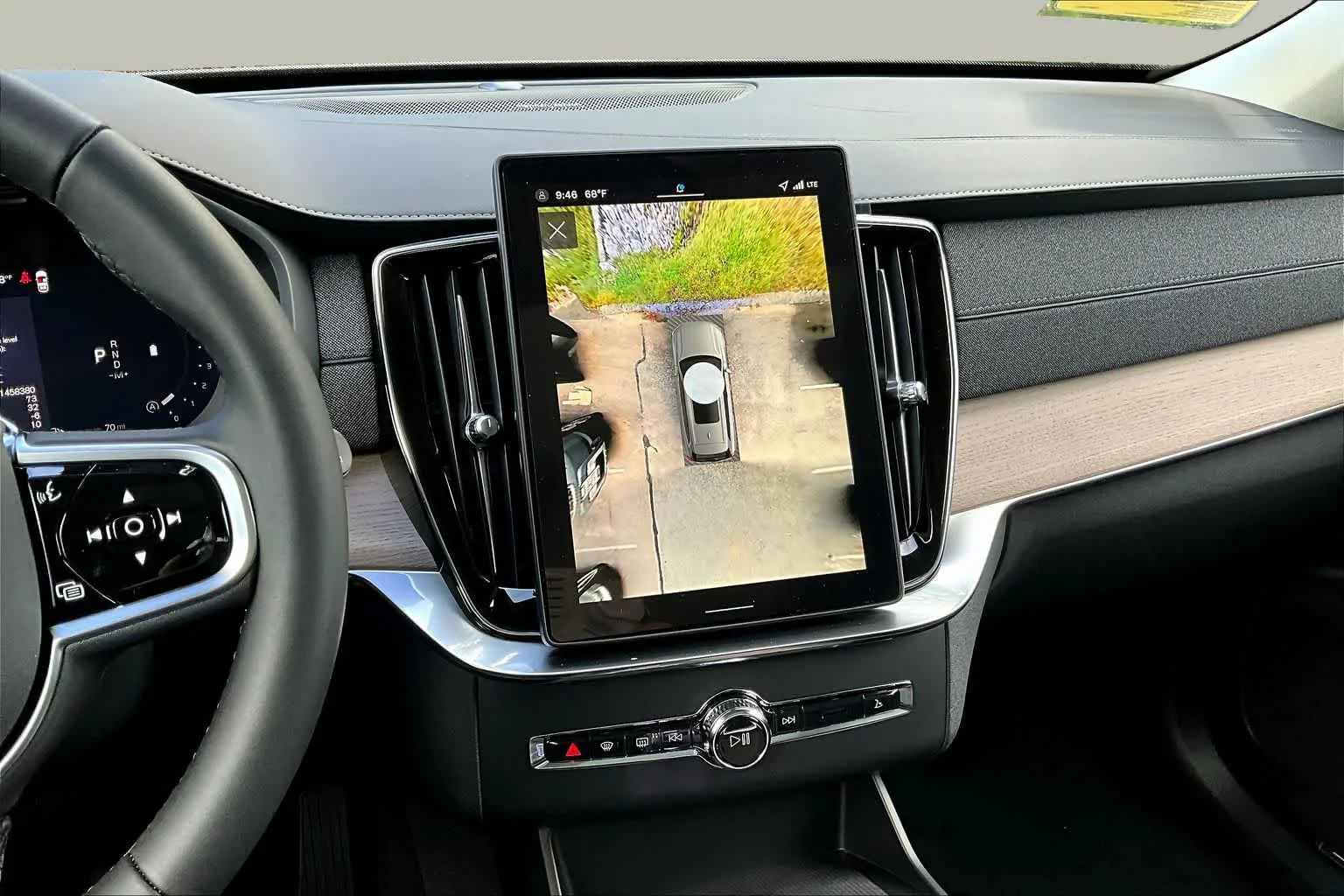 New 2026 Vapour Grey Volvo Plus image 8
