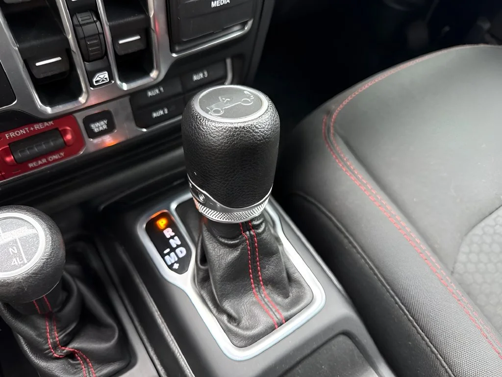 Used 2019 Black Jeep Unlimited Rubicon image 17
