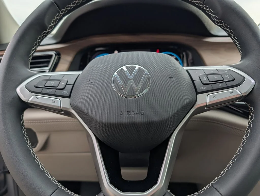 New 2026 Silver Volkswagen 2.0T SE w/Technology image 20