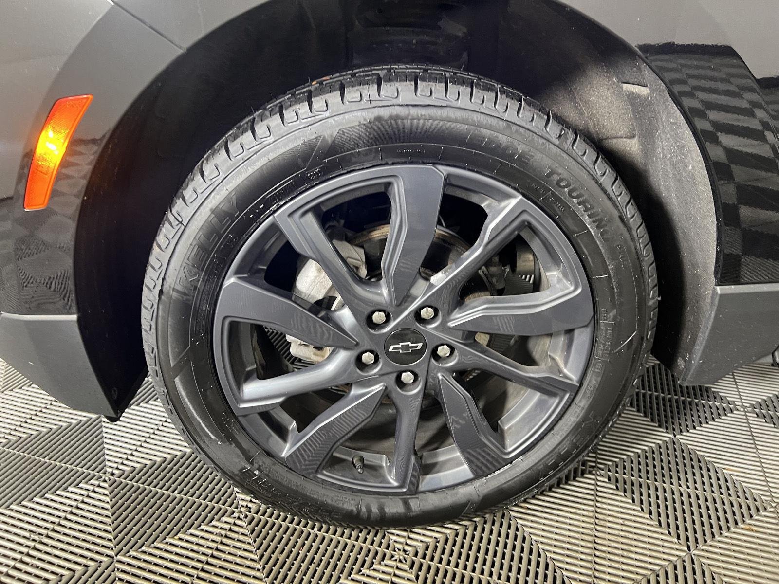 Used 2024 Mosaic Black Metallic Chevrolet RS image 19