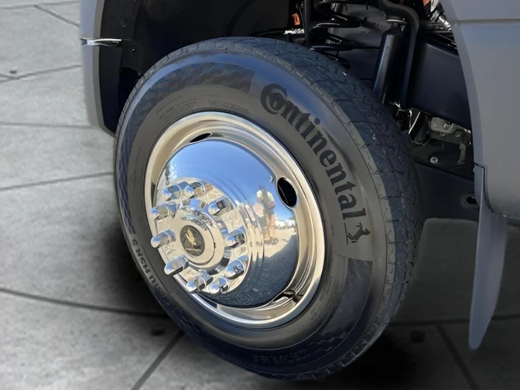 Used 2025 White Ford XL image 56