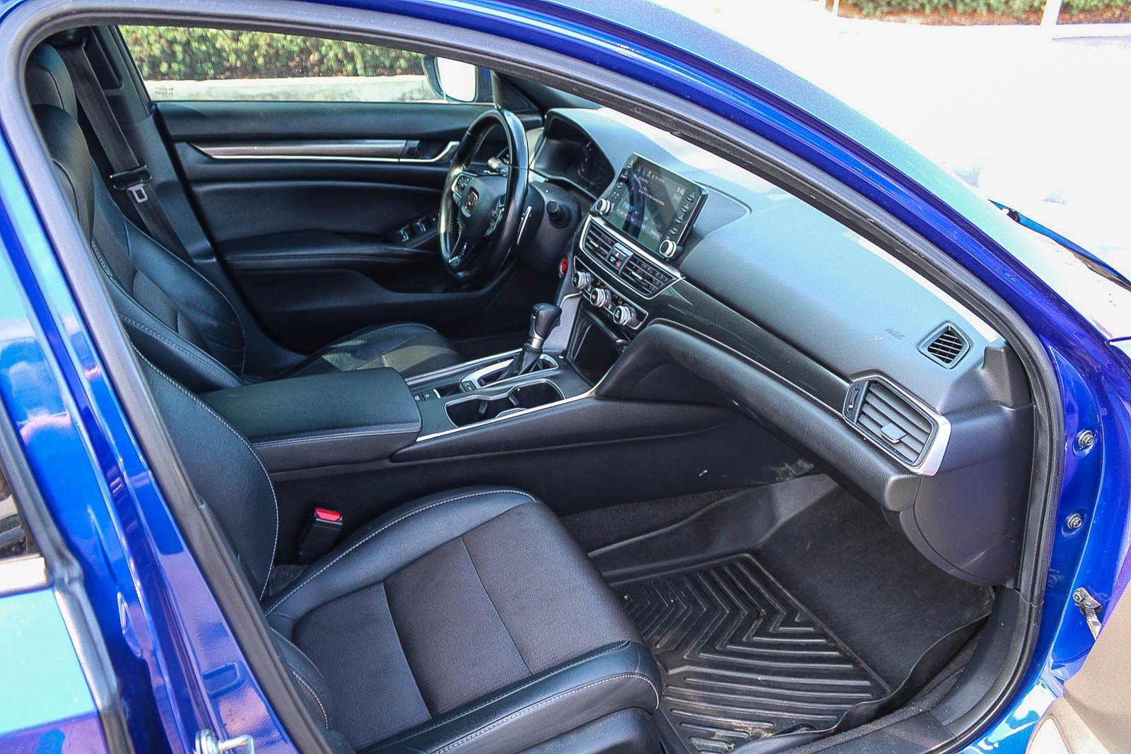 Certified Used 2020 Obsidian Blue Pearl Honda Sport image 17