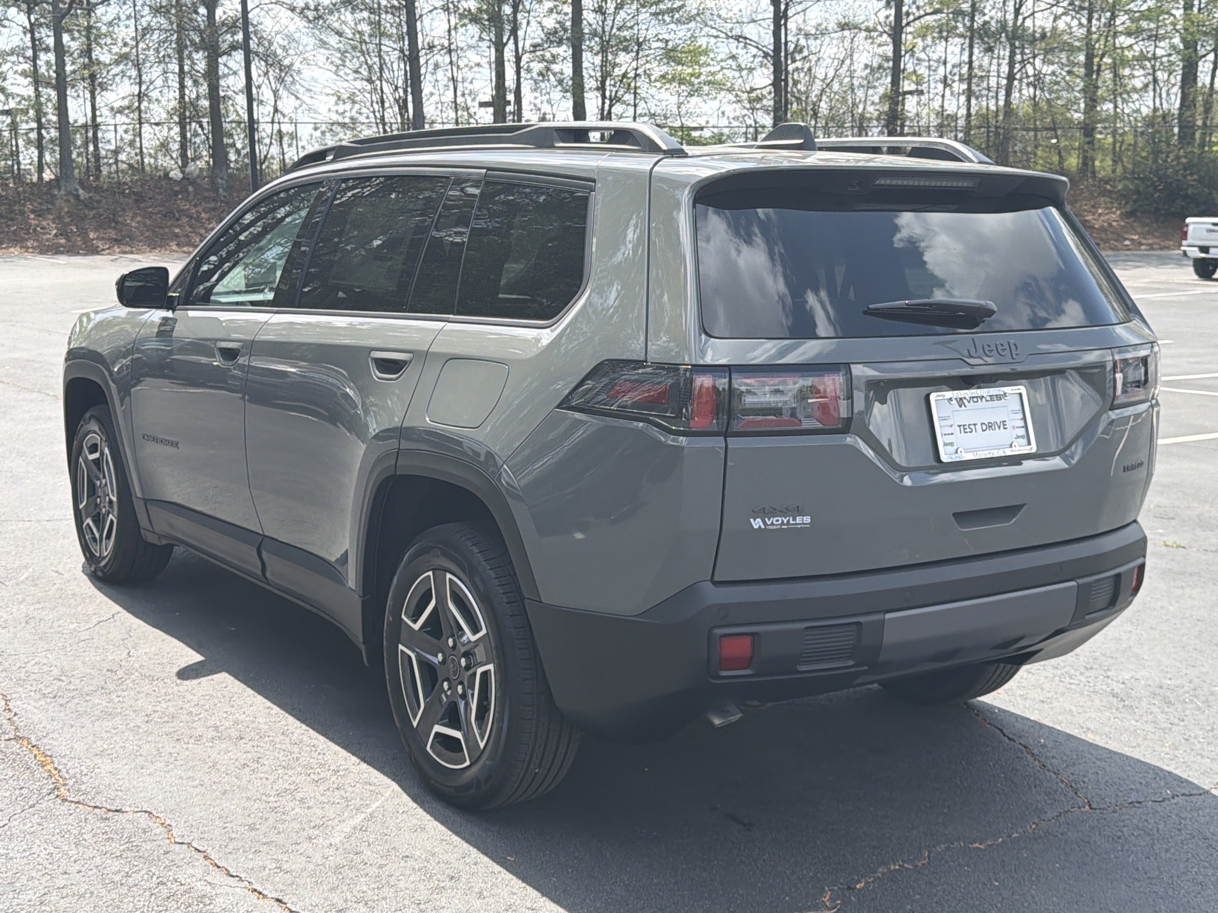New 2026 Sting-Gray Clearcoat Jeep Laredo image 6