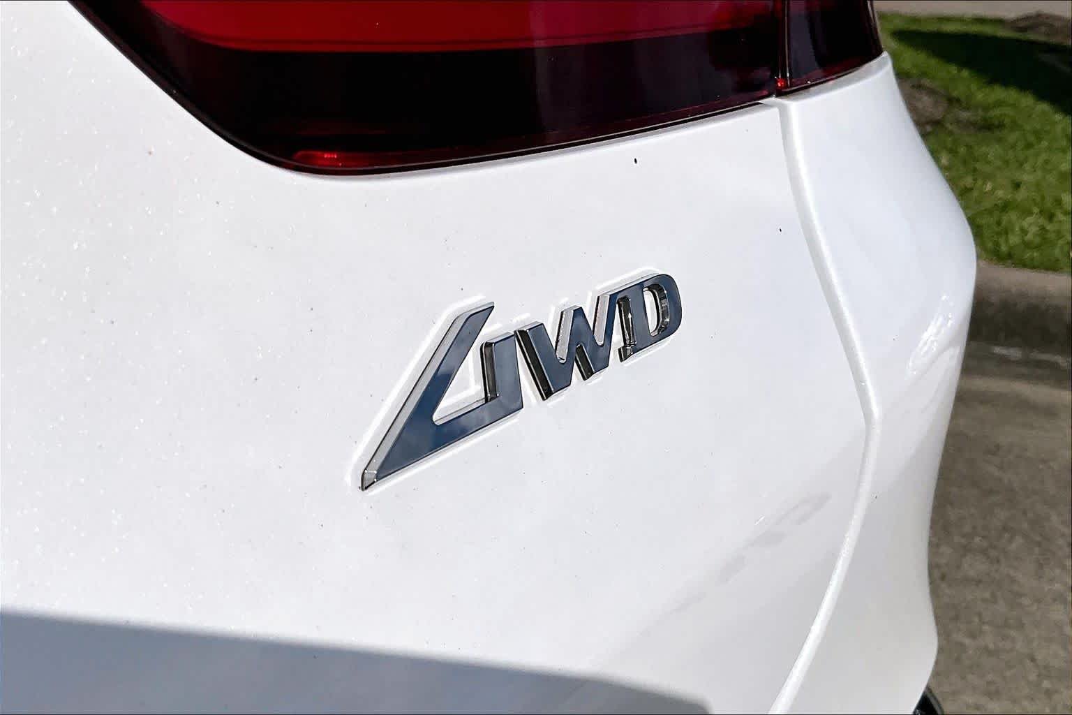 Used 2025 Uyuni White Genesis 3.5T image 10