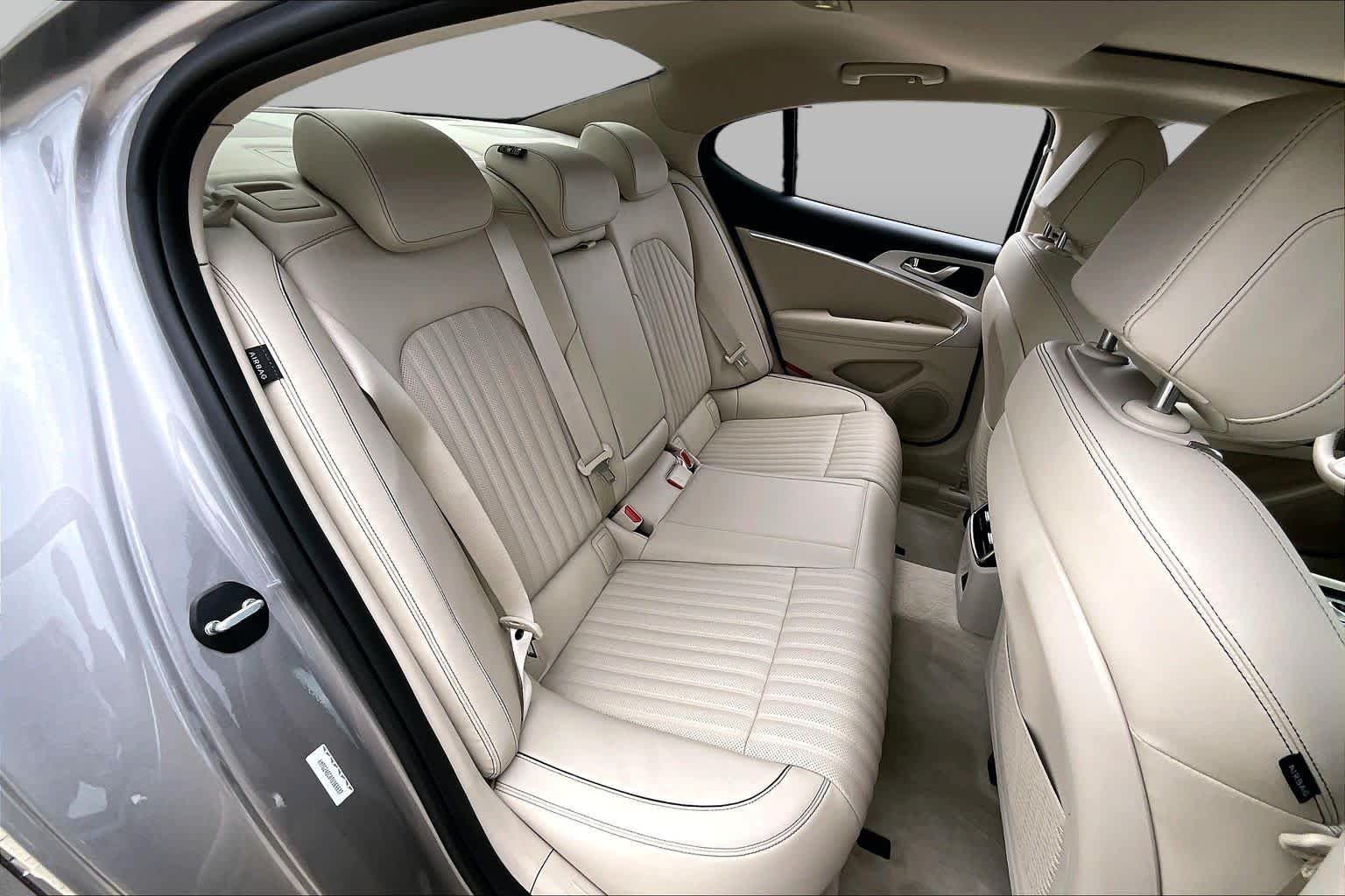 Certified Used 2026 Savile Silver Genesis 2.5T Prestige image 38