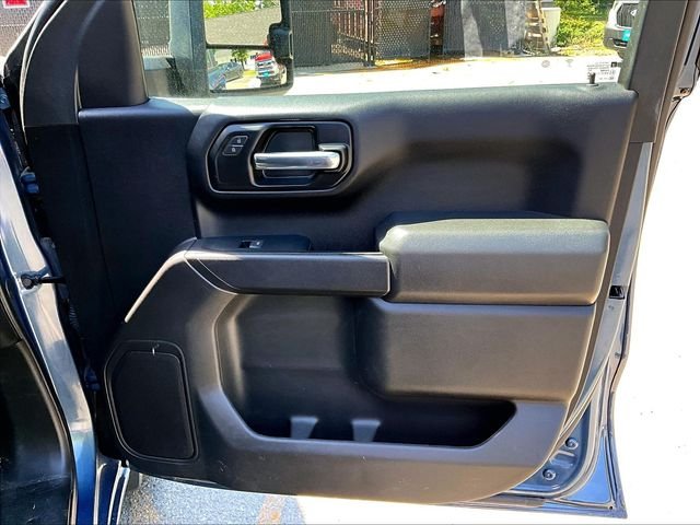Used 2024 Silver GMC Pro image 19