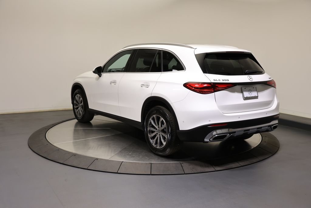 Certified Used 2026 Polar White Mercedes-Benz GLC 300 image 5