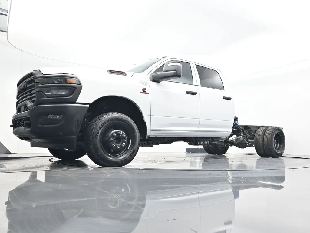 2026 RAM 3500 Chassis Tradesman - Photo 29