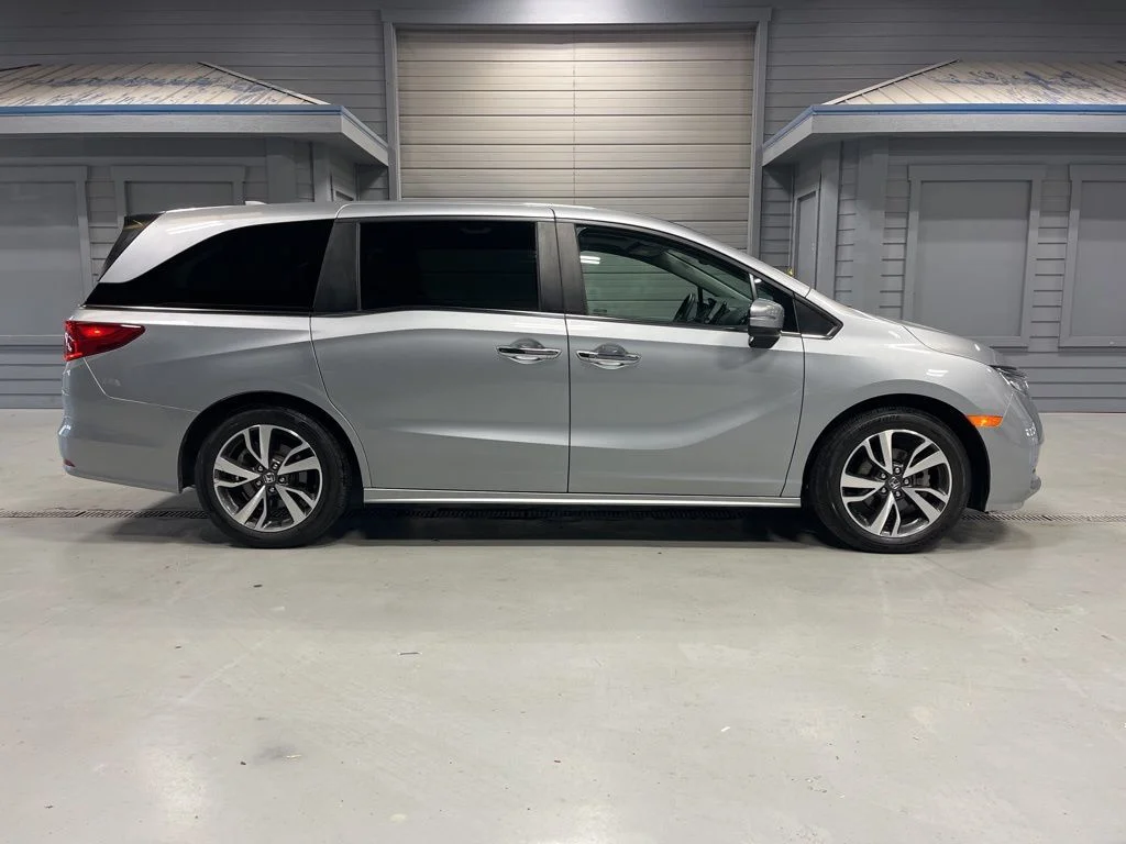 2024 Honda Odyssey Touring - Photo 8