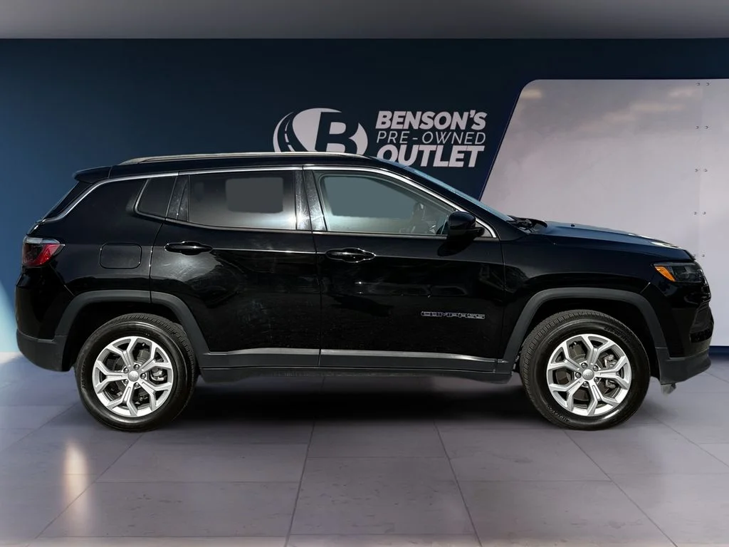 Used 2024 Black Jeep Latitude image 6
