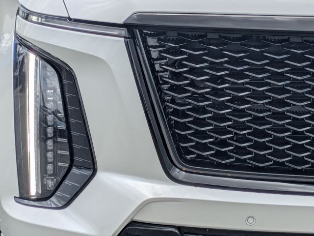 Used 2025 White Cadillac V-Series image 10