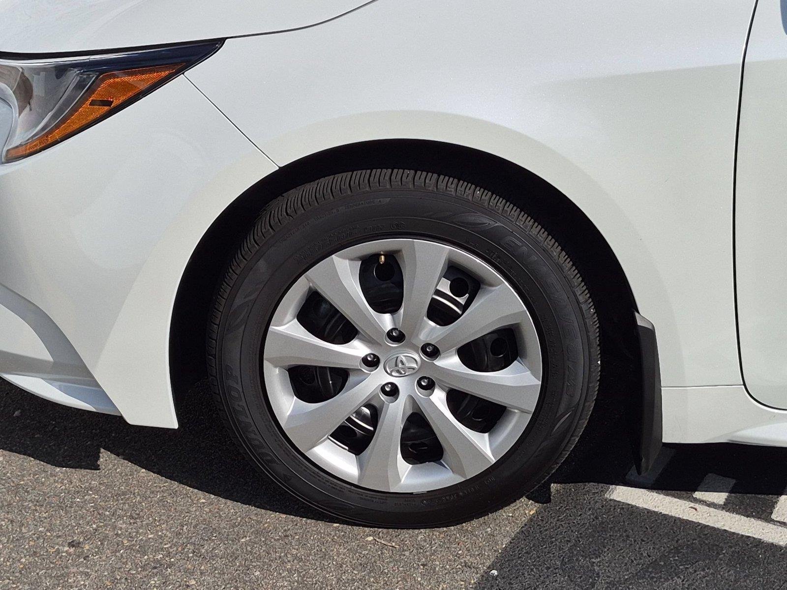 Used 2026 Wind Chill Pearl Toyota LE image 10