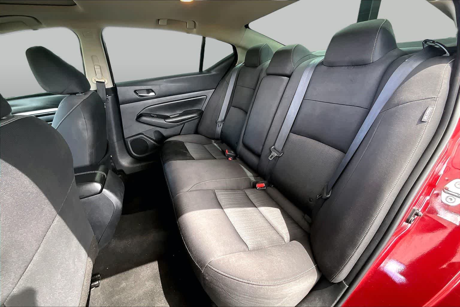 Used 2022 Scarlet Ember Tintcoat Nissan 2.5 SV image 38