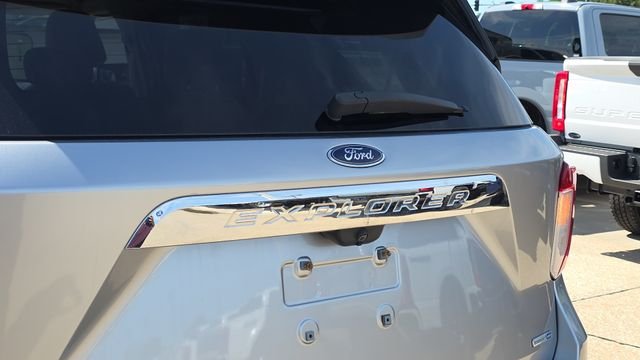 Used 2020 Silver Ford Base image 9