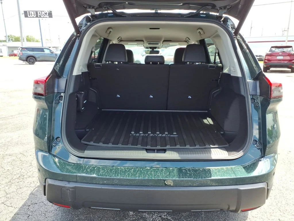 New 2026 Obsidian Green Pearl Nissan Rock Creek® image 24