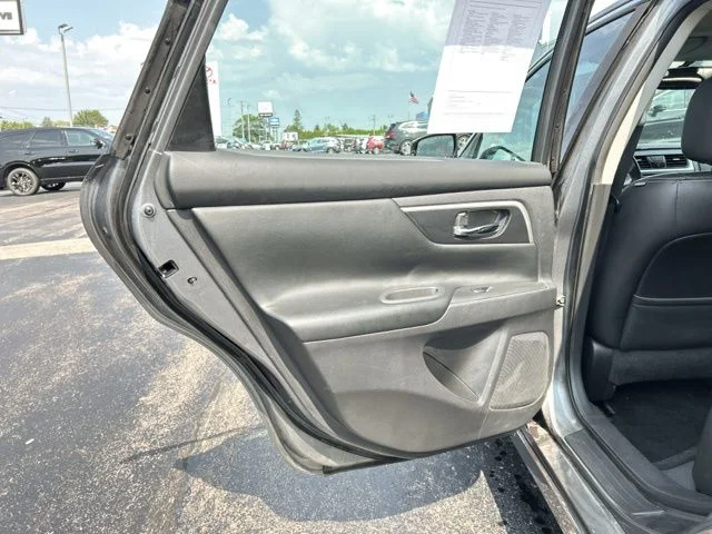 Used 2017 Gun Metallic Nissan 3.5 SL image 20