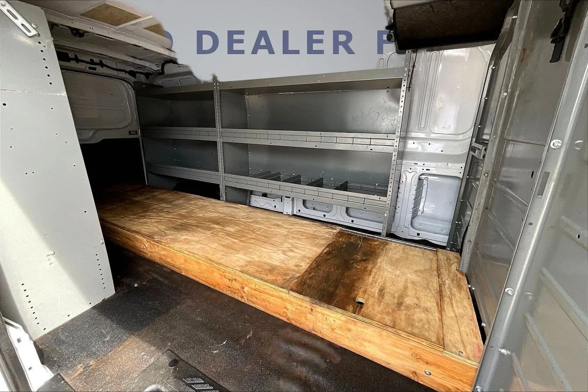 Used 2021  Ford  image 15