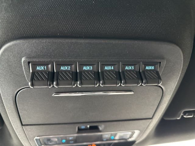 New 2025 Oxford White Ford Tremor® image 46
