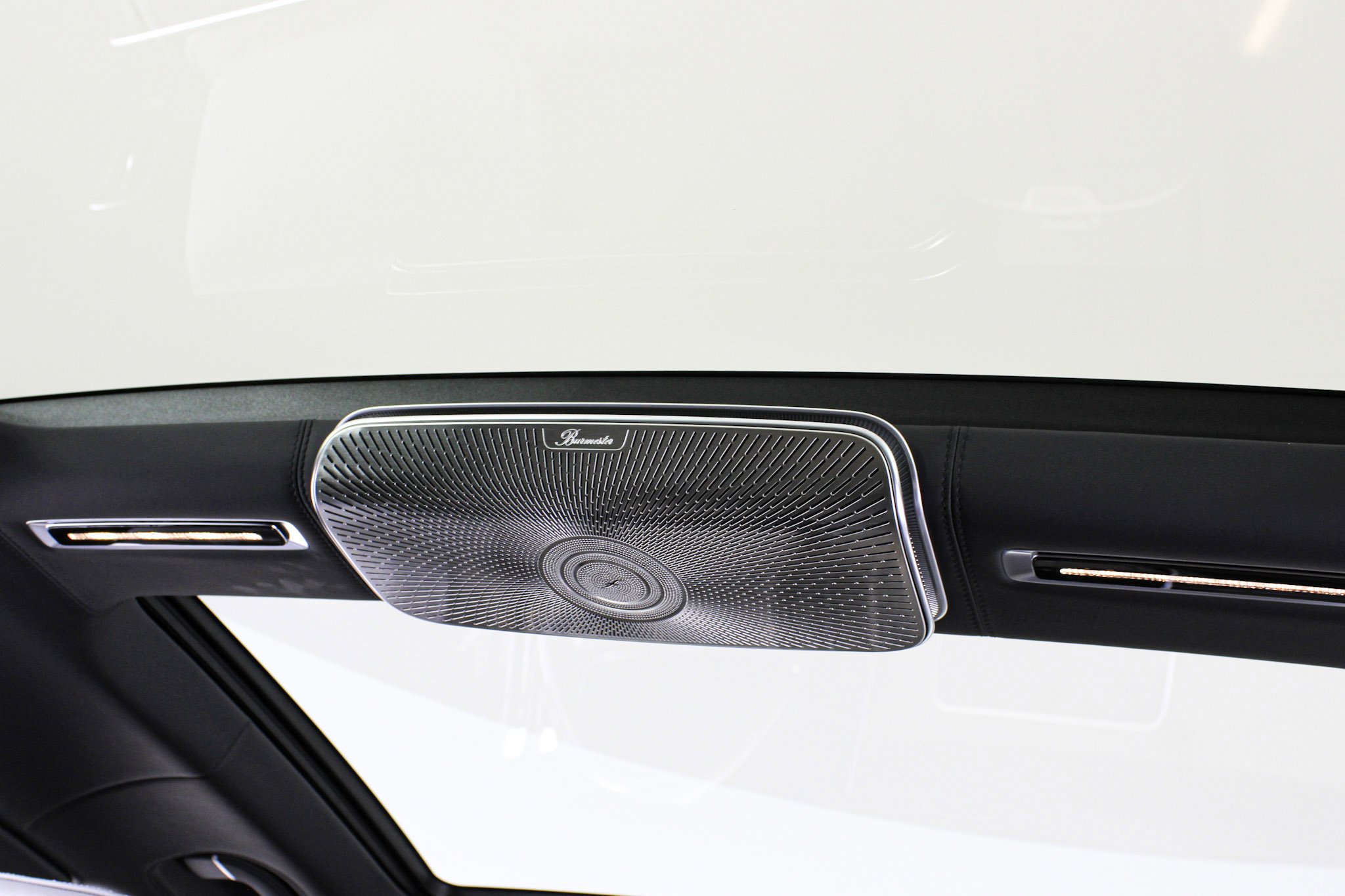 Used 2024 Blue Mercedes-Benz Maybach S 680 image 32