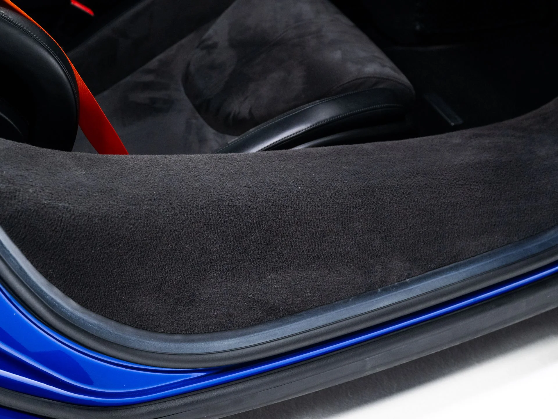 Used 2020 Burton Blue McLaren Spider image 48