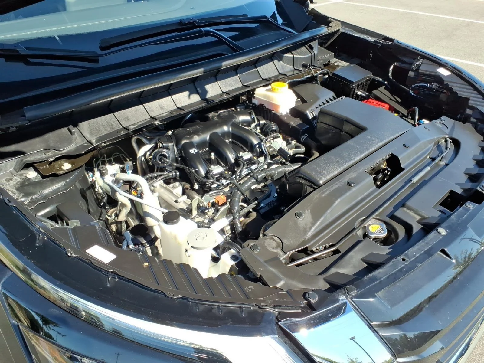 Used 2024 Super Black Nissan SV image 30