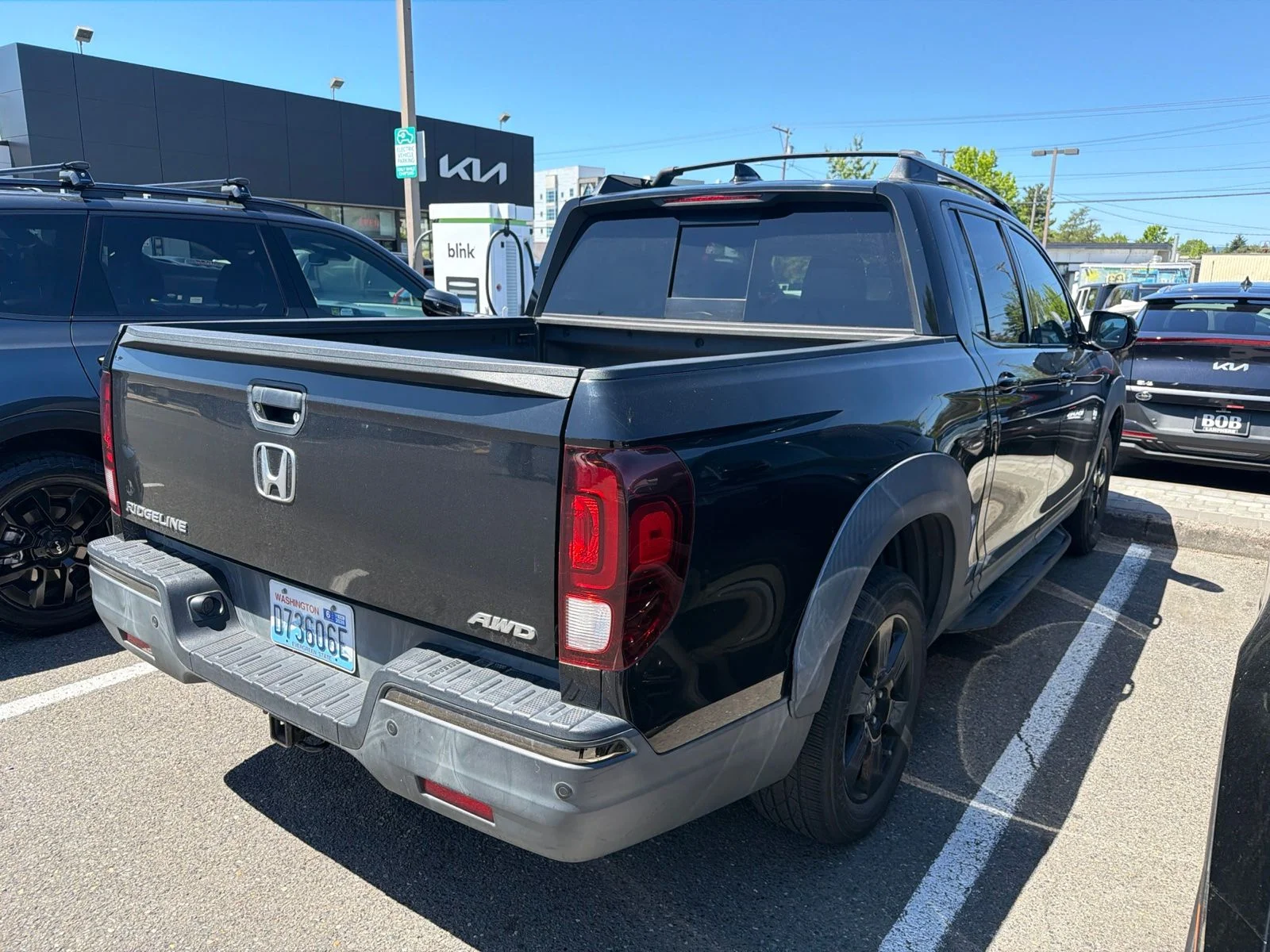 Used 2017 Black Honda Black Edition image 4